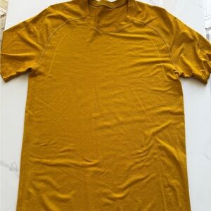Lululemon Metal Vent Tech Tee